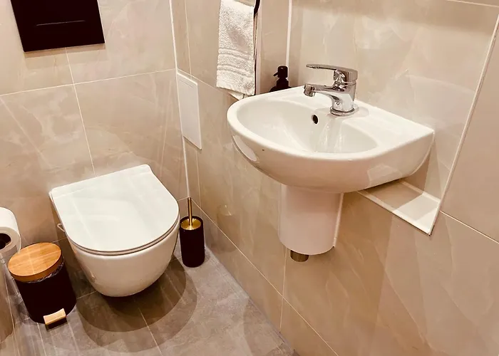 Pokoje Gliwice - Apartament I Komfortowe Noclegi בית אירוח *